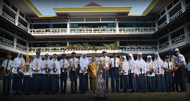 SMP Al Kautsar Raih Berbagai Juara